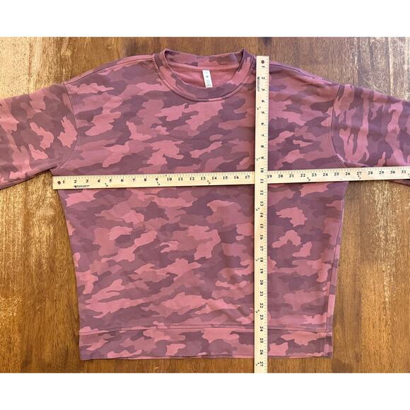 EUC Lululemon Pink Camo Perfectly Oversized Crew Sz 10 - Picture 5 of 7